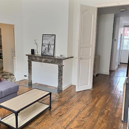 Wonderhost, Superbes Volumes Et Charme De L'Ancien Apartment Pau Luaran gambar